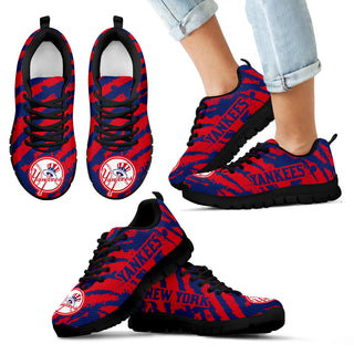 Stripes Pattern Print New York Yankees Sneakers V3