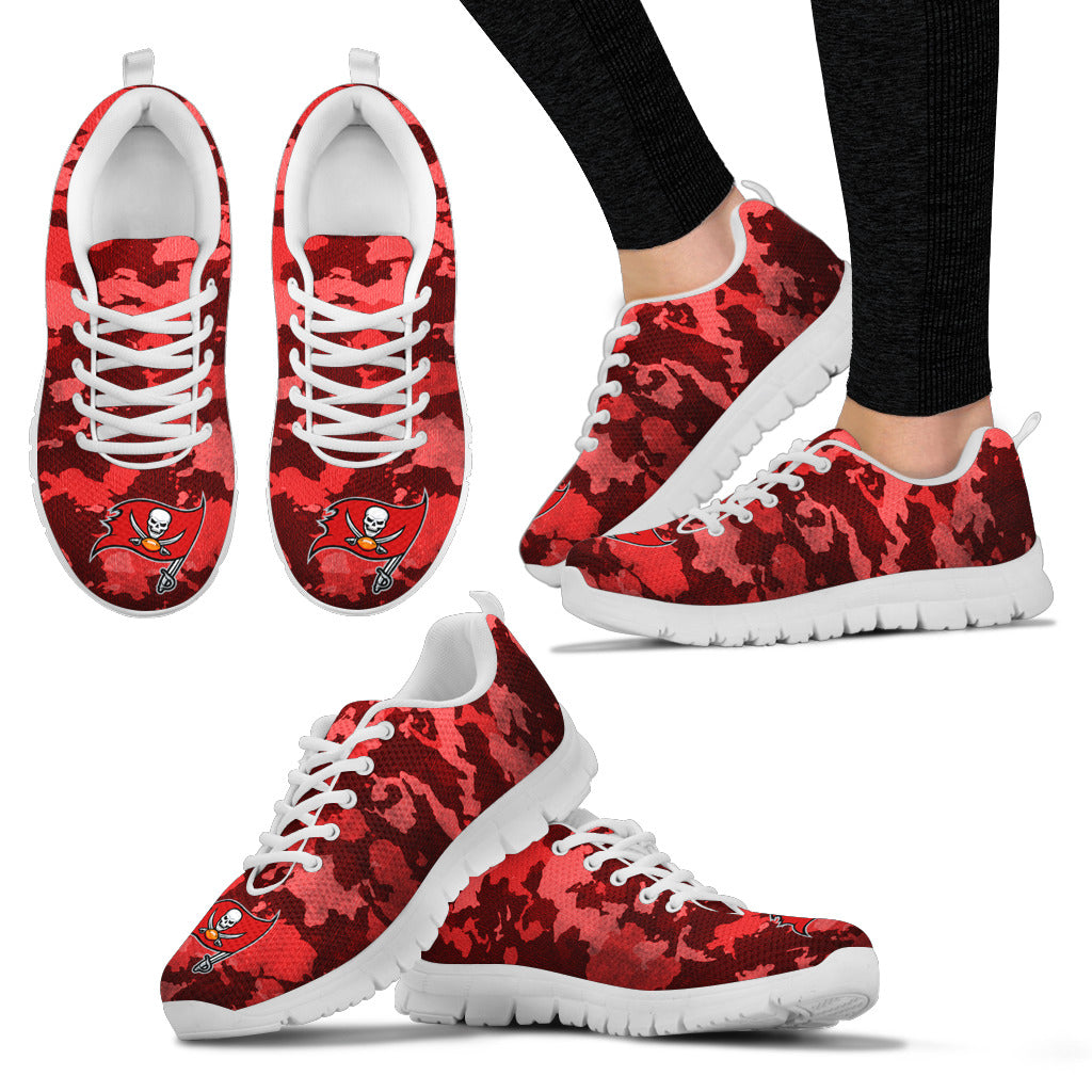 Arches Top Fabulous Camouflage Background Tampa Bay Buccaneers Sneakers