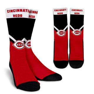 Ideal Fashion Curved Great Logo Cincinnati Reds Crew Socks